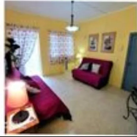 Apartment Lovely Second Floor 2double Bedrooms. Qbajjar